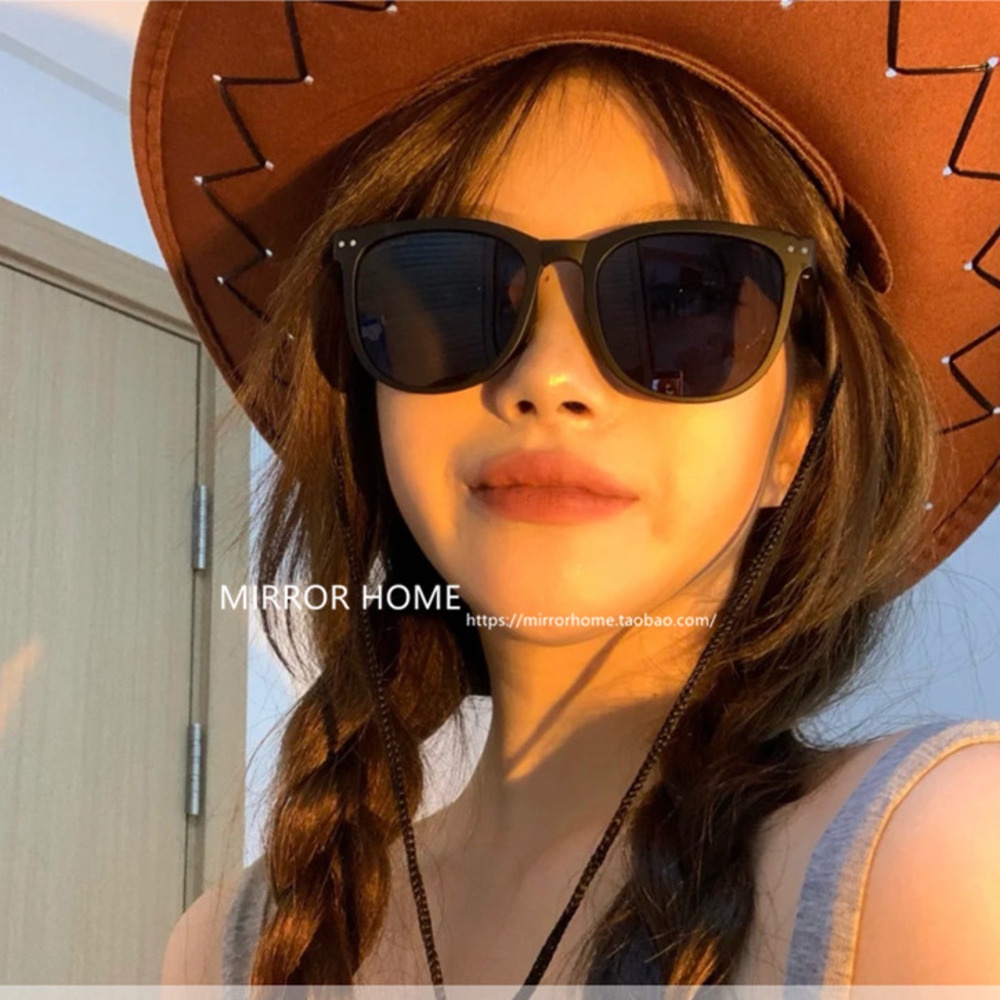 Kính Mát Màu Nâu Phong Cách Hàn Quốc