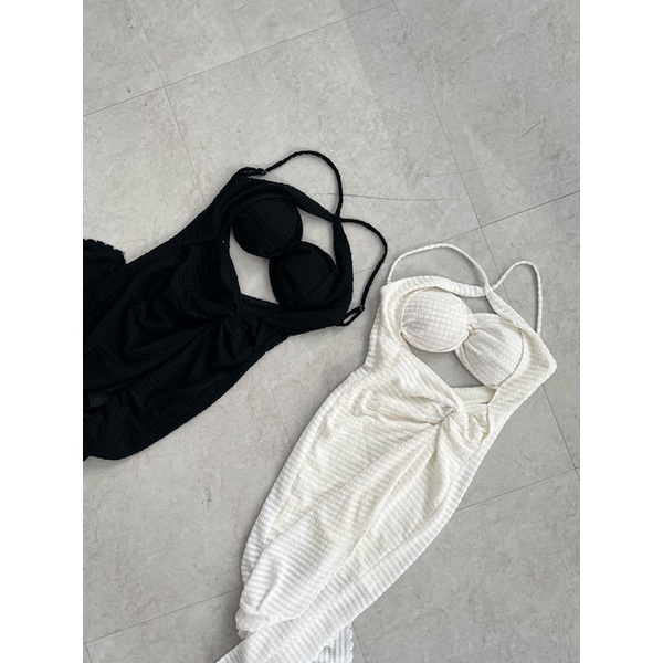 Đầm yếm xoắn xẻ tà Angel Island Twist Dress - Tipblu