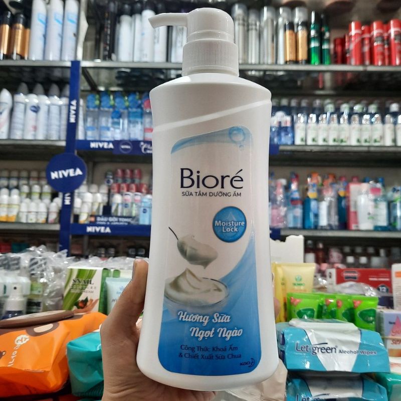 Sữa tắm Bioré Hương Sữa Ngọt Ngào Dịu Nhẹ 530g