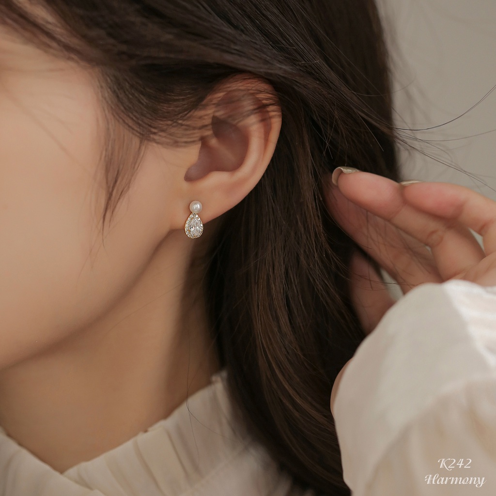 Khuyên tai ngọc trai nhân tạo nữ bạc đính đá mạ vàng Tear of Love | HARMONY ACCESSORIES K242