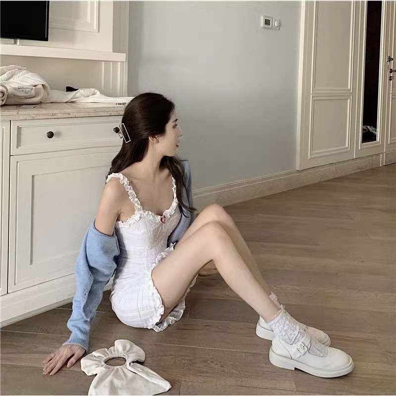 Áo/Váy Hai Dây Xoắn Biên Trắng Croptop Hoa Hồng Xinh Xắn