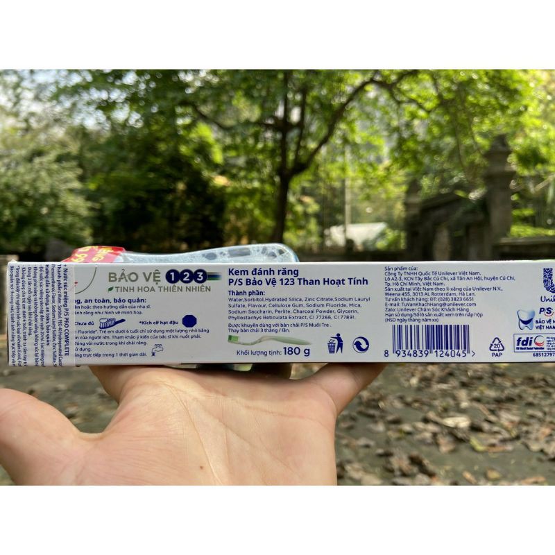 kem đánh răng p/s bảo vệ 123 than hoạt tính 180g (tặng nước súc miệng)