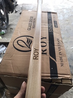 Tay nắm gỗ cho cửa kính thuỷ lực