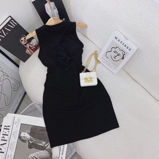 ĐẦM BODY ĐEN CUT OUT LƯNG SÁT NÁCH