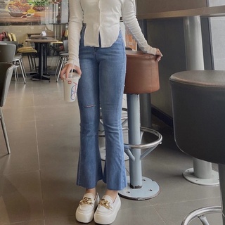 Quần Jeans loe rách
