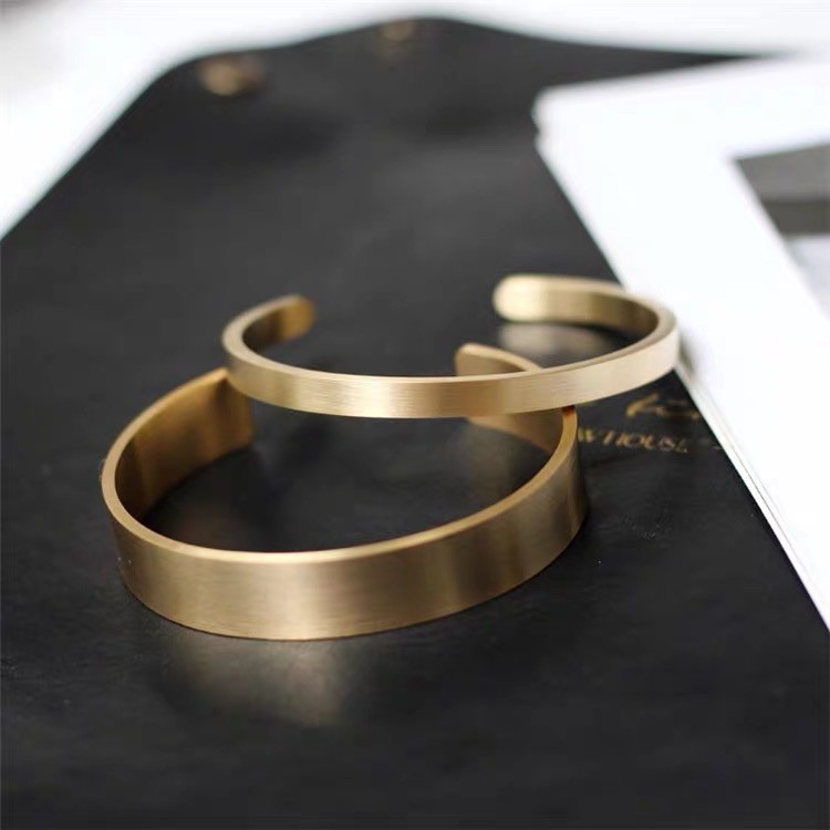 Vòng đeo tay thép titan mạ vàng hồng 18k phong cách âu mỹ đơn giản dễ phối đồ thời trang dành cho cặp đôi/ bản lớn