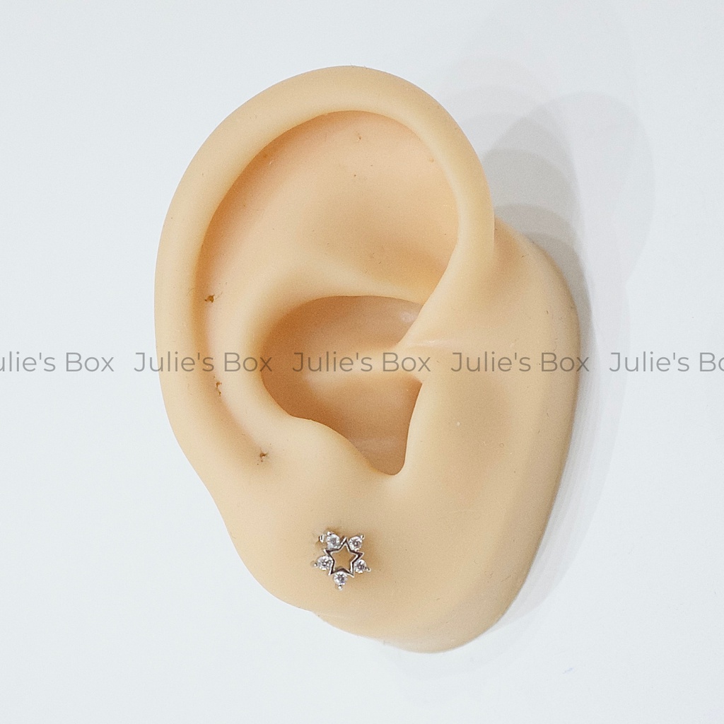 [1 CHIẾC] Khuyên Tai Đá Ngôi Sao 5 Cánh Màu Bạc Unisex Titanium Không Gỉ Không Ngứa Không Đen julies box 66