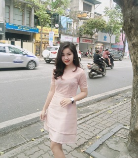 Váy Thân Ren Chân Tafta