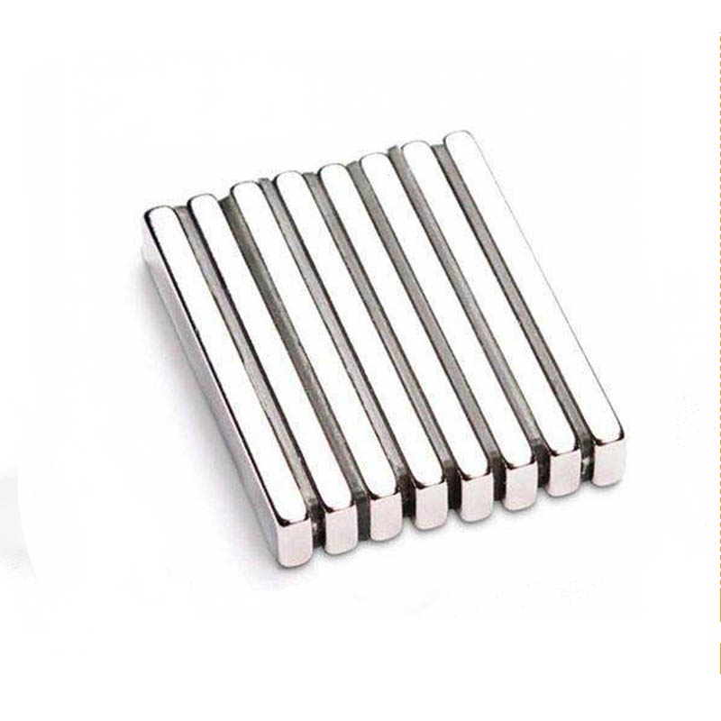Nam châm 30x5x3mm dạng chữ nhật N42 MẠ NIKEN