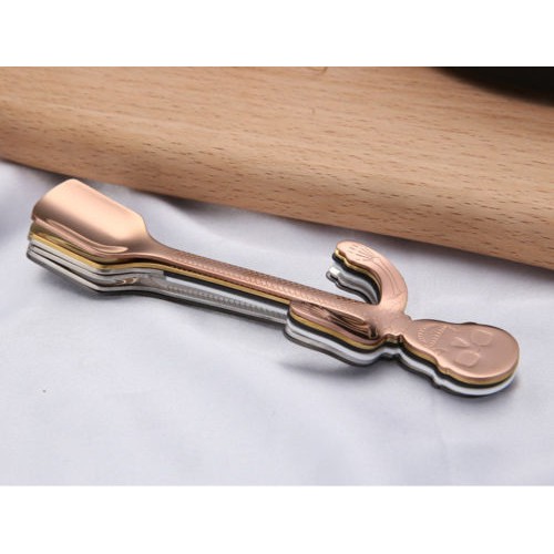 Muỗng cà phê hình đầu lâu được làm từ thép không gỉ