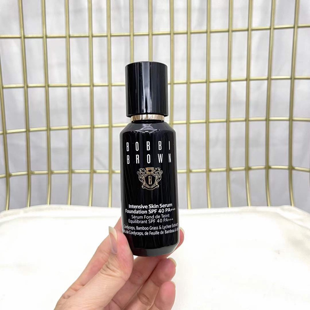 Kem Nền Dạng Lỏng BOBBI BROWN Cordyceps Tự Nhiên Dưỡng Ẩm Che Khuyết Điểm Nuôi Dưỡng Da Mặt 30ml
