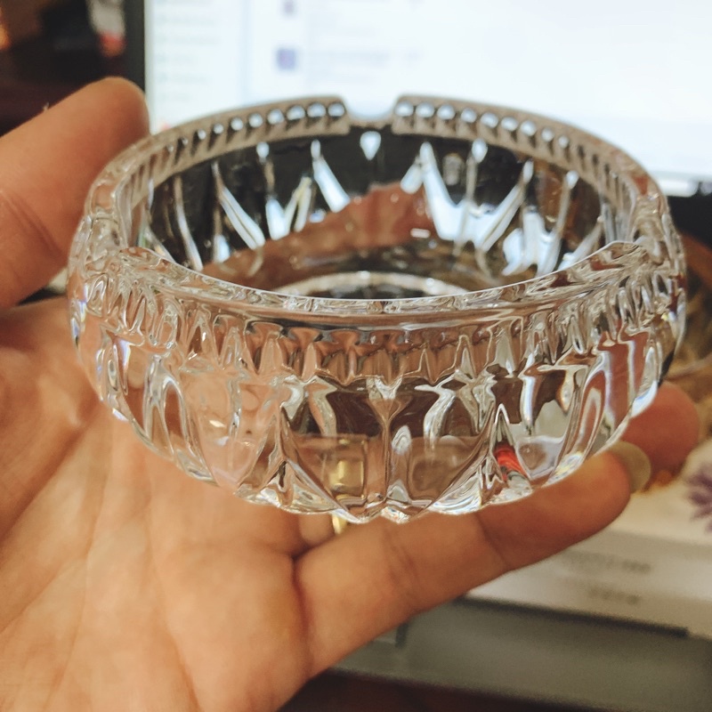 Gạt tàn thuốc lá thủy tinh Glass Ware, Gạt tàn thủy tinh vuông,tròn có nhiều mẫu lựa chọn