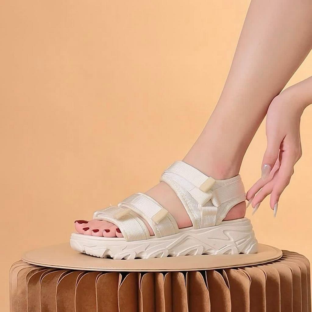 Giày sandal nữ MWC 2402 - Sandal Nữ Đế Cao Răng Cưa Hack Dáng Với Quai Ngang Lót Dán Thời Trang