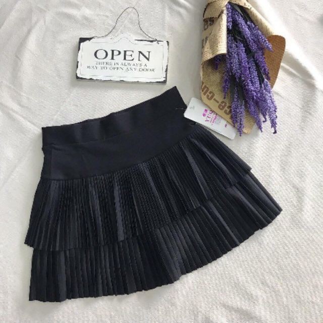 Chân váy 2 tầng dập ly có quần trong - Chân váy ngắn xếp ly QC sang chảnh | BigBuy360 - bigbuy360.vn