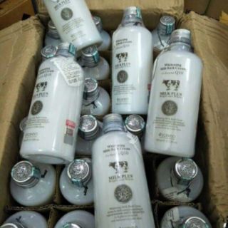 Sữa tắm Q10 450ml thái lan
