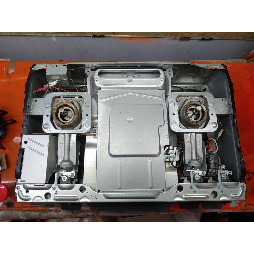 Bếp gas nội địa Nhật Rinnai NTM64BK2 011976 Năm 2018 Tặng pin sạc giá 2,9tr