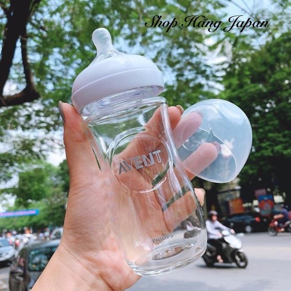 Bình sữa thủy tinh Philips Avent cho bé 120ml - 240ml núm silicone mô phỏng tự nhiên