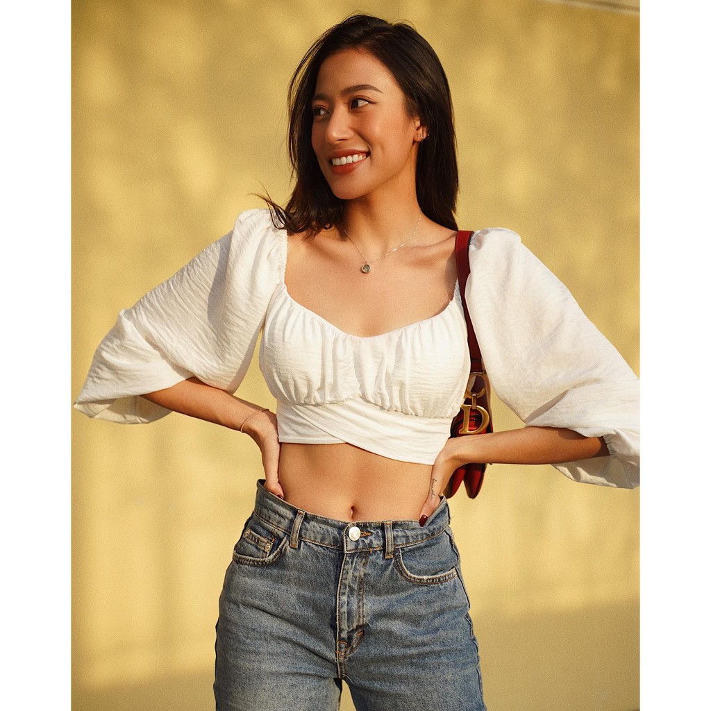 Áo croptop tay dài thắt nơ sau lưng - Chất liệu vải đũi thoáng mát