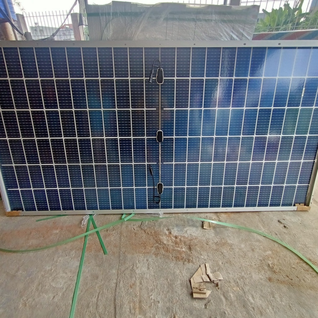 Tấm pin năng lượng mặt trời 270w 390w 400w 450w 520w