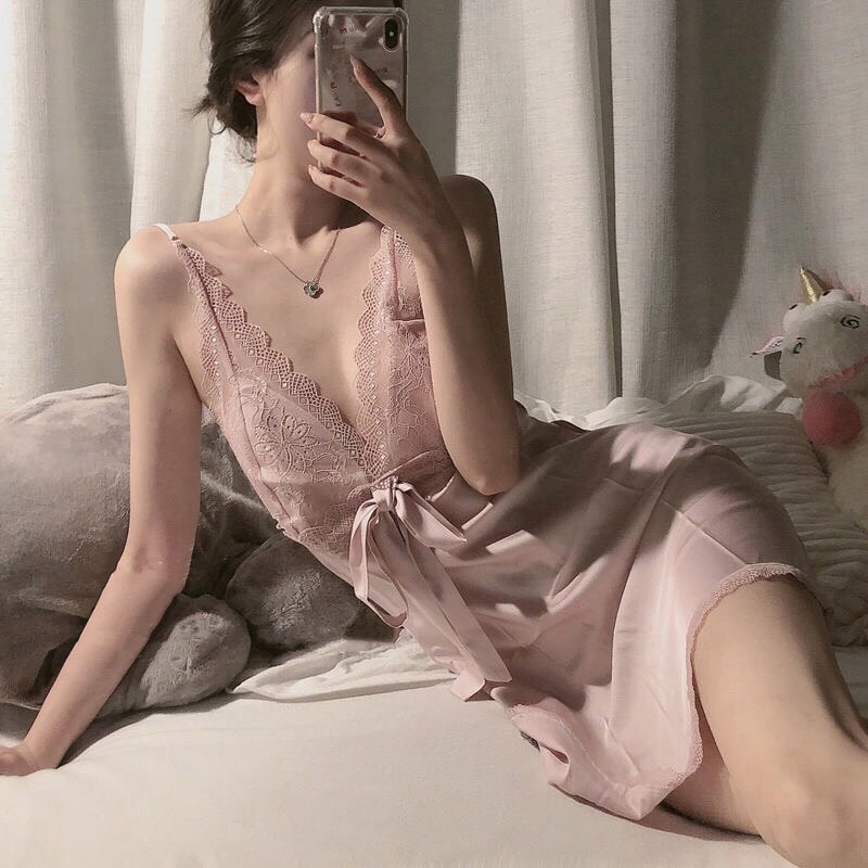 Váy ngủ sexy sâu cổ chữ v ren lưng đẹp váy dây mỏng băng lụa nữ có lót ngực + quần lót