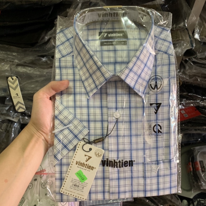 Áo Sơ Mi Nam Cộc Tay Vĩnh Tiến Vạt Ngang Dáng Regular