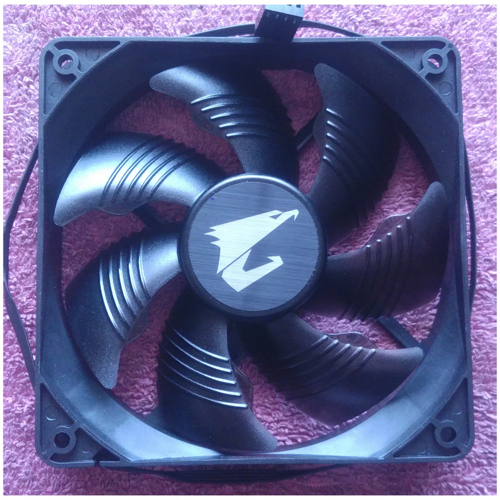 quạt, fan tản nhiệt Gigabyte aorus 12cm