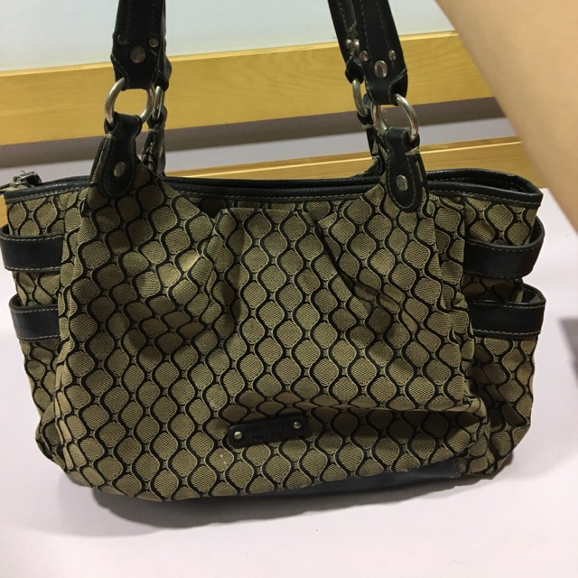 Túi xách Nine west chính hãng