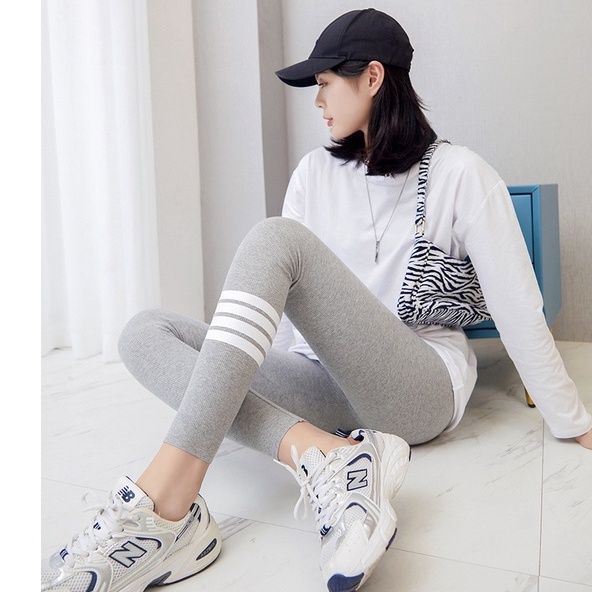 Quần legging thể thao họa tiết sọc ngang năng động cho nữ có size lớn phù hợp 65kg | BigBuy360 - bigbuy360.vn