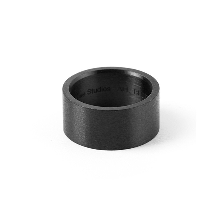 Nhẫn titan tròn trơn kiểu nhám bản 10mm không gỉ MR2210