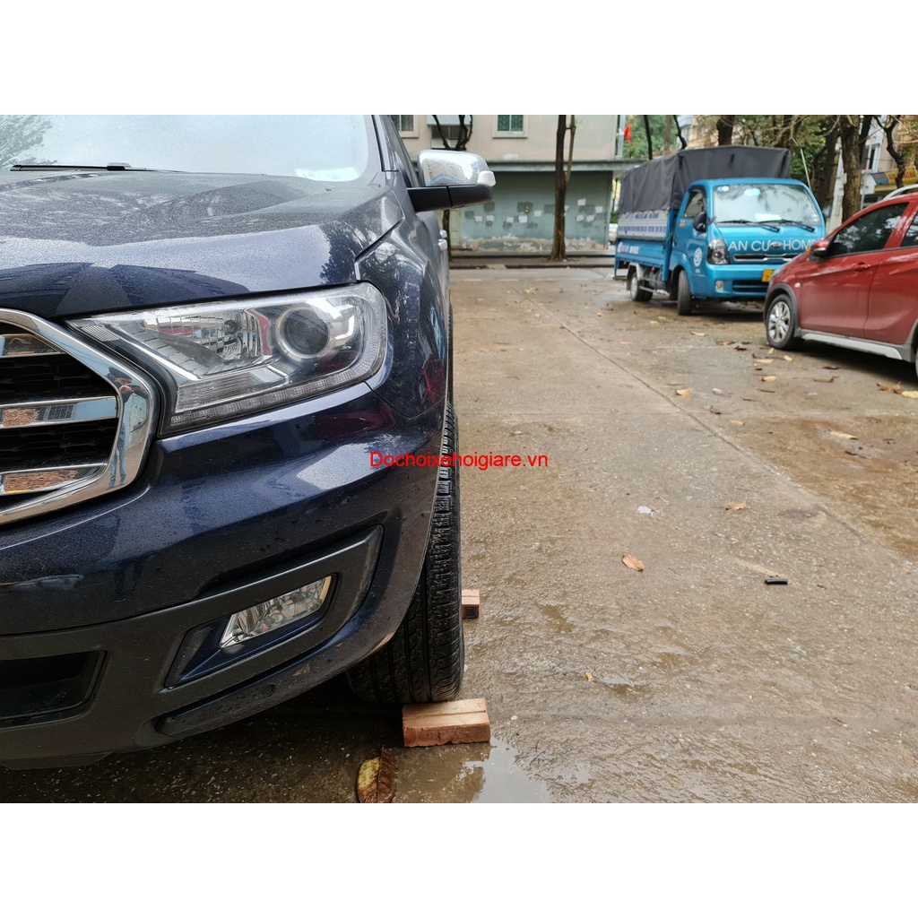 Miếng Đệm Lốp Xe Ford Everest
