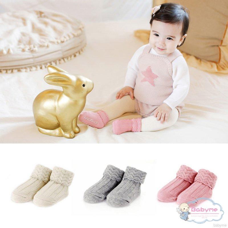 Cặp vớ cotton in chữ dễ thương cho bé gái