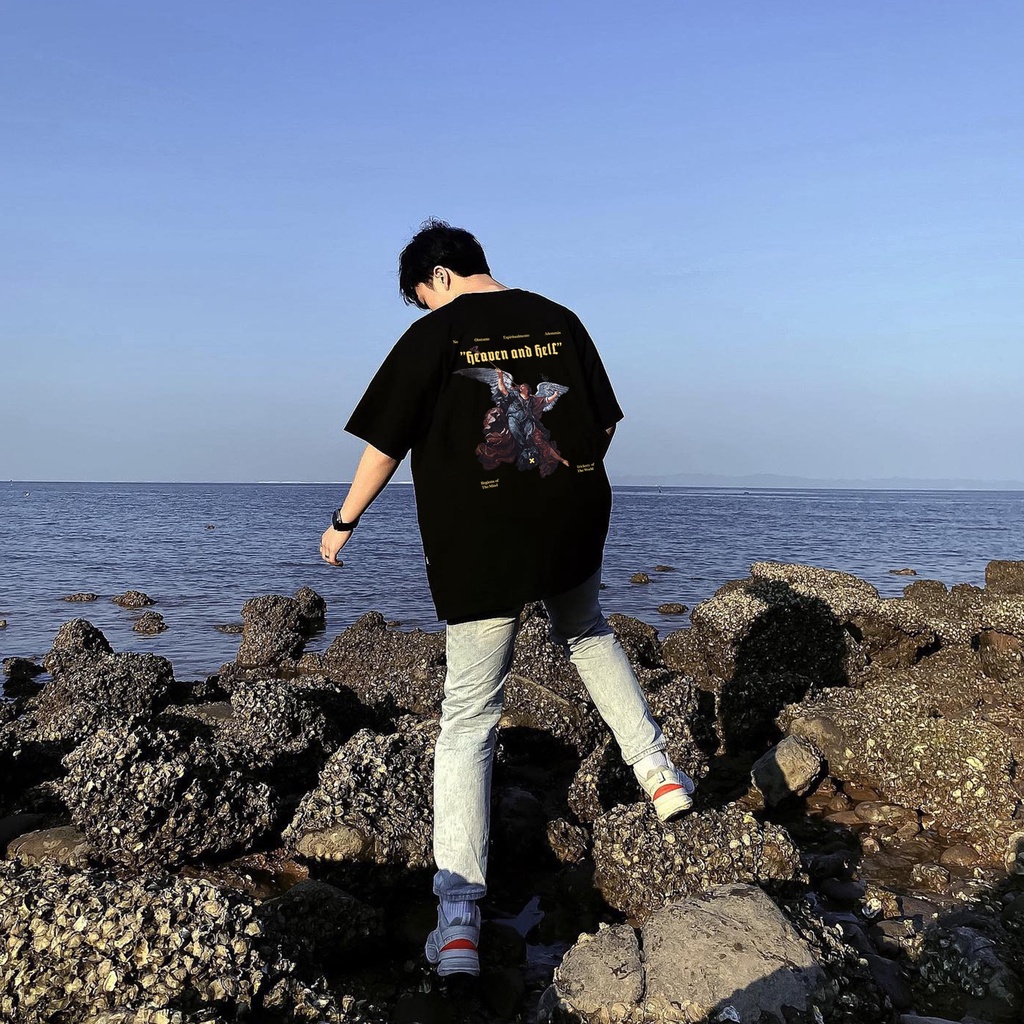 Áo Thun GREEND Unisex Local Brand Tay Lỡ Oversize Black/White Gothic Art Paintings Ver 2 T-Shirt TS051