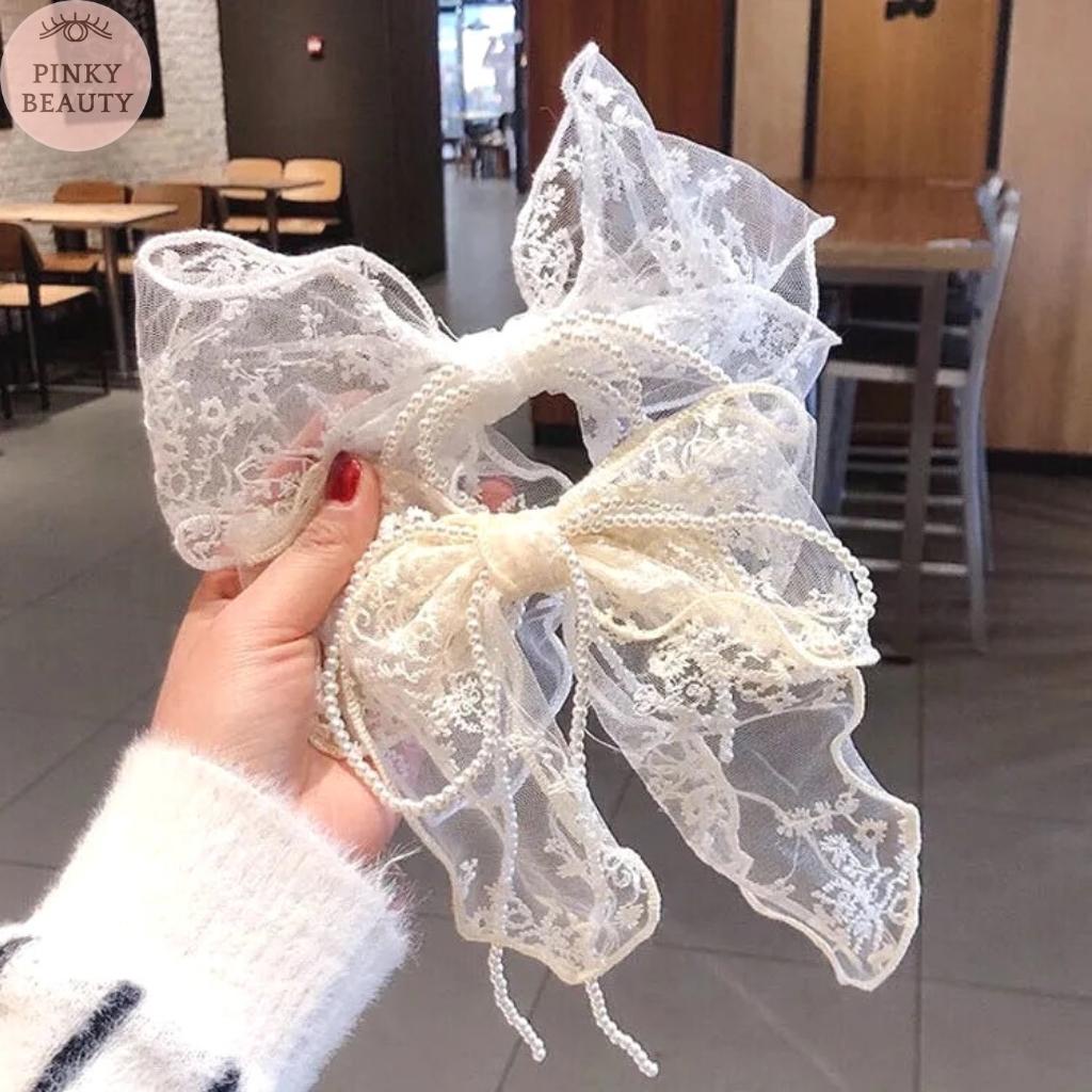Kẹp Tóc Hình Nơ Phối Ren Đính Ngọc Trai Nhân Tạo Kẹp Nơ Tiểu Thư Phong Cách Hàn Quốc Xinh Xắn Dễ Thương - Pinky Beauty