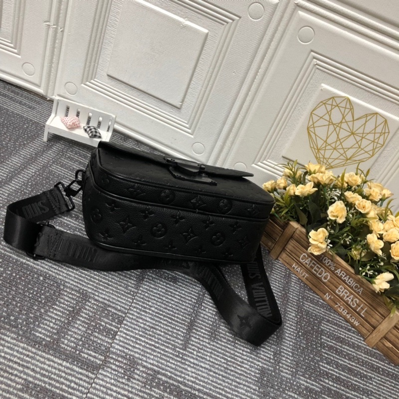 Túi đeo chéo nam Louis Vuitton LV da thật cao cấp thiết kế trẻ trung và năng động