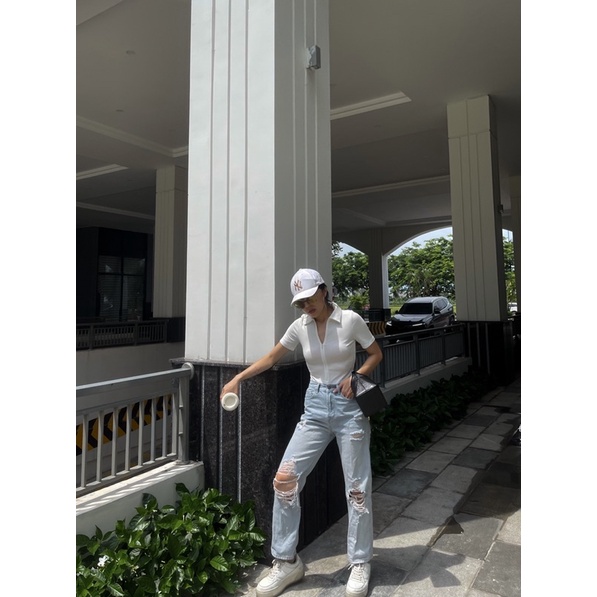 Ảnh thật/Có sẵn Áo cộc tay bodysuit có cúc bấm cố định trắng | BigBuy360 - bigbuy360.vn