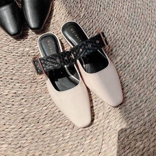 Giày sục bệt quai ngang