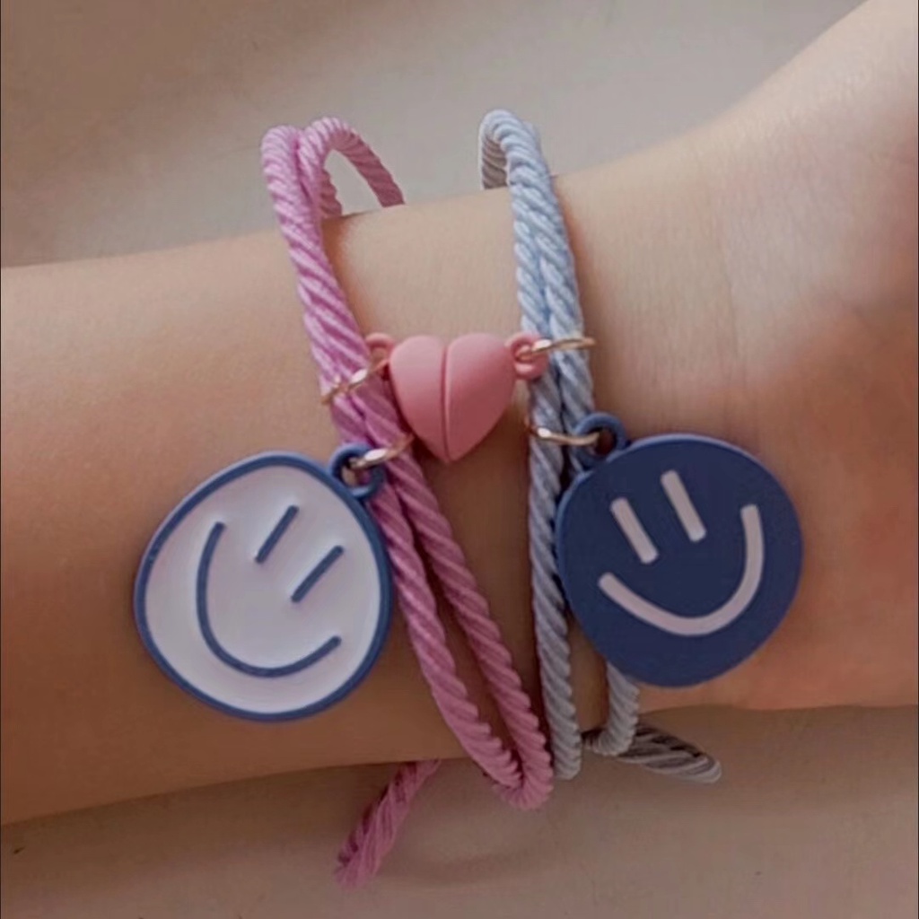 Vòng Tay Gắn Nam Châm Hình Mặt Cười Màu Xanh Dương Ngọt Ngào Và Đáng Yêu Cho Nữ / Cặp Đôi