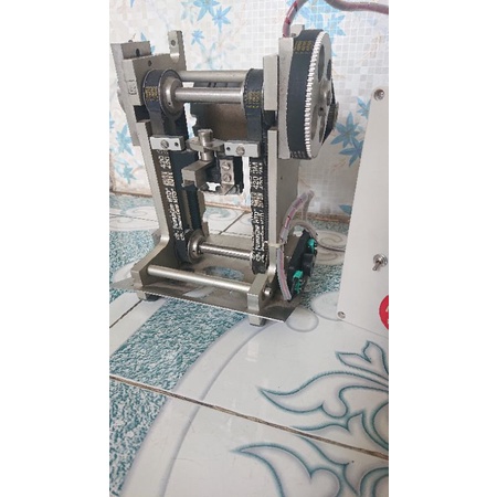 Máy dập đóng dấu in ấn