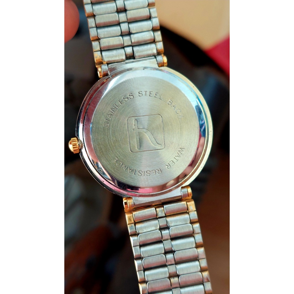 Đồng hồ nữ Resistance chạy pin hàng Si