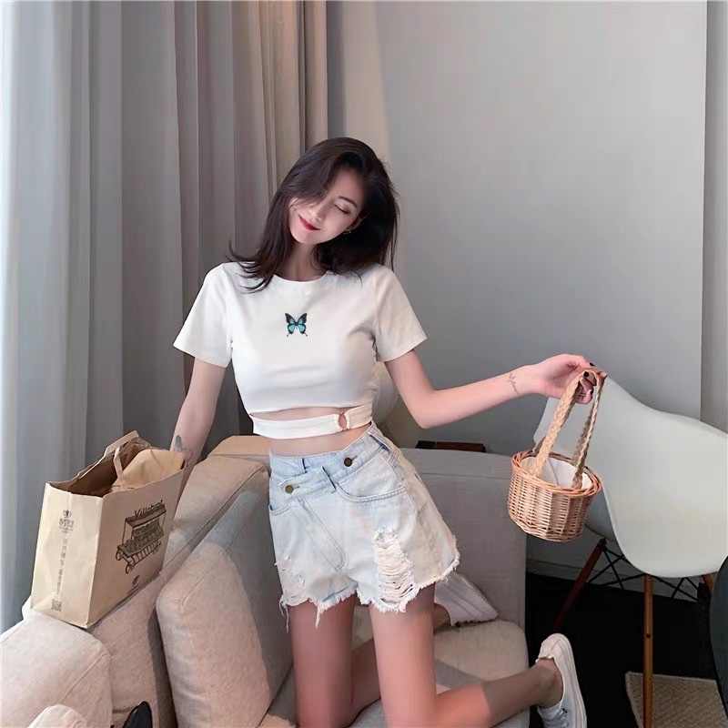 Áo croptop cổ tròn xẻ gấu, crt tay ngắn in hình bướm chất thun cotton màu đen trắng dễ mặc dễ phối đồ