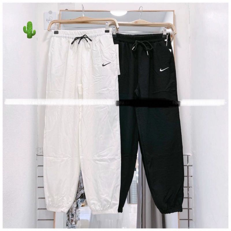 Quần Nỉ Jogger Thêu Form rộng Unisex, Size &lt;55Kg