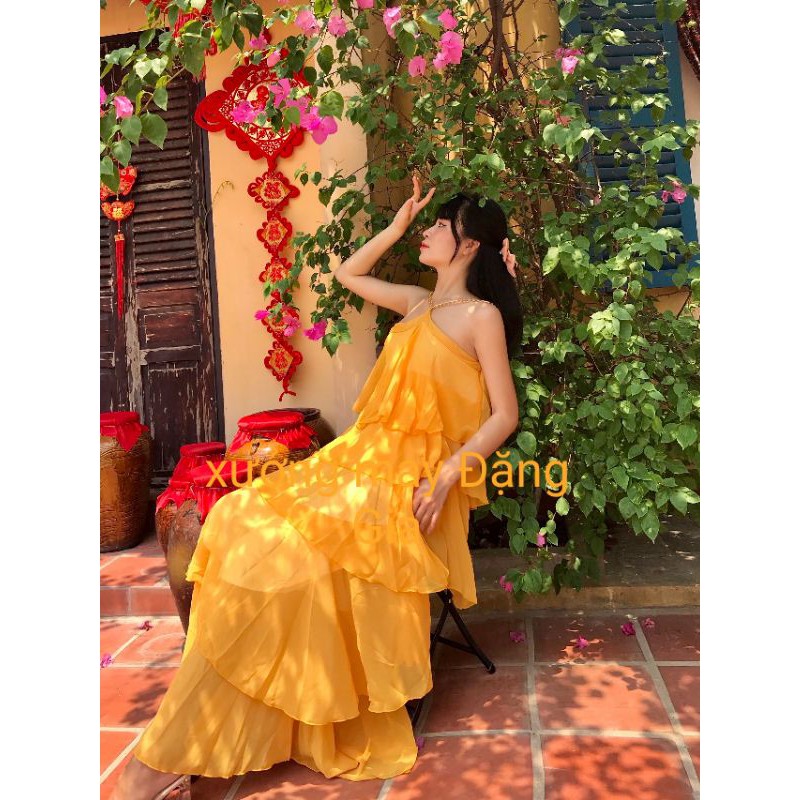 ( Hình shop tự chụp) đầm vai xích siêu xinh,đầm dạ hội cổ yếm