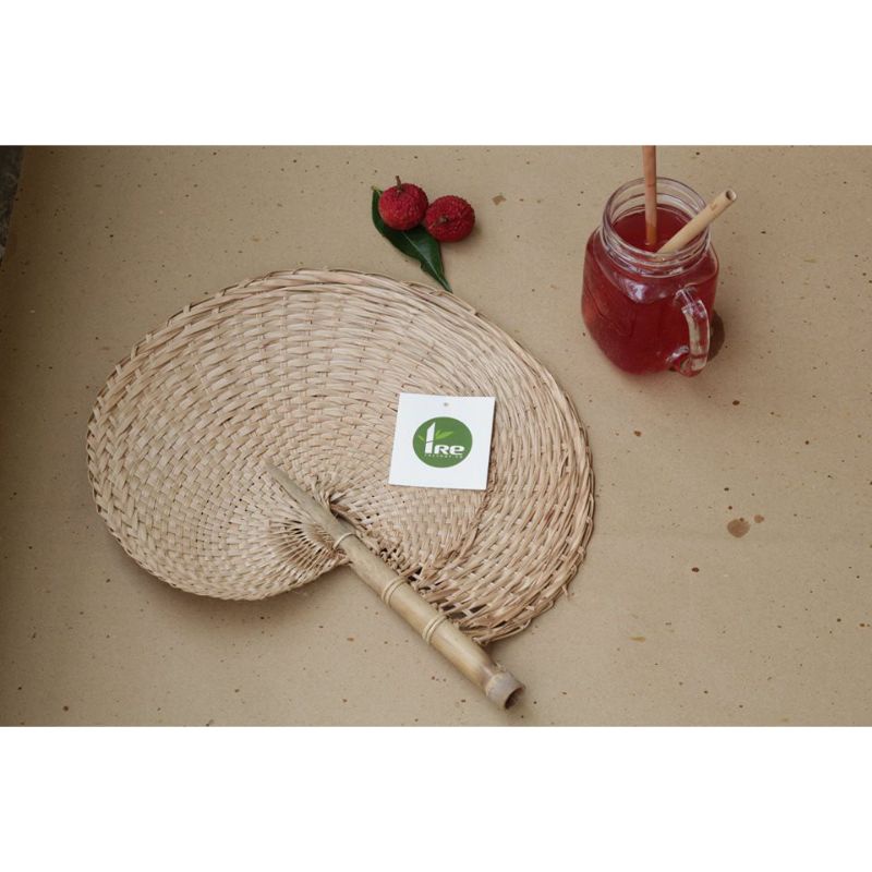 Quạt lá cọ quạt lá kè câm tay