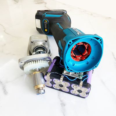 [GIÁ SỐC] MÁY MÀI PIN MAKITA 118V ĐỘNG CƠ KHÔNG CHỔI THAN, CÓ ĐIỀU CHỈNH VÒNG TUA, 3 CẤP TỐC ĐỘ, TẶNG ĐÁ MÀI CẮT