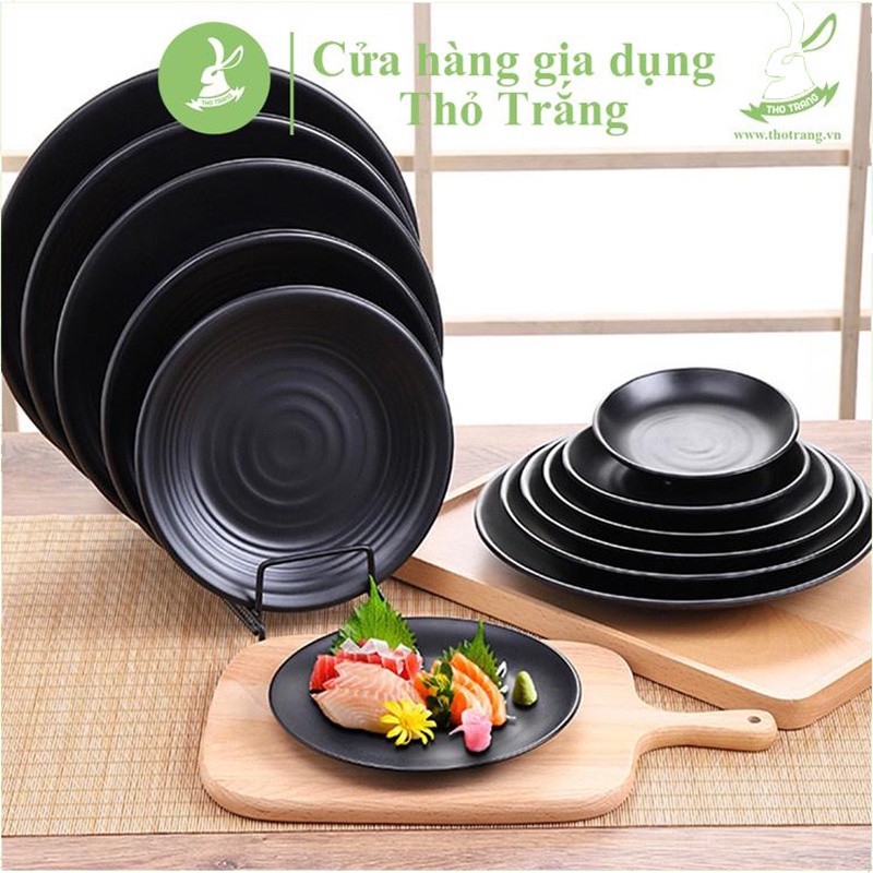 Dĩa tròn vân nhẹ ở giữa đủ size màu đen để đồ nướng BBQ