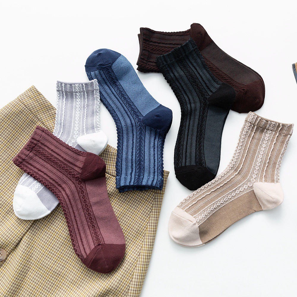 Vớ / tất cổ cao phong cách vintage họa tiết in nổi - UniLabel