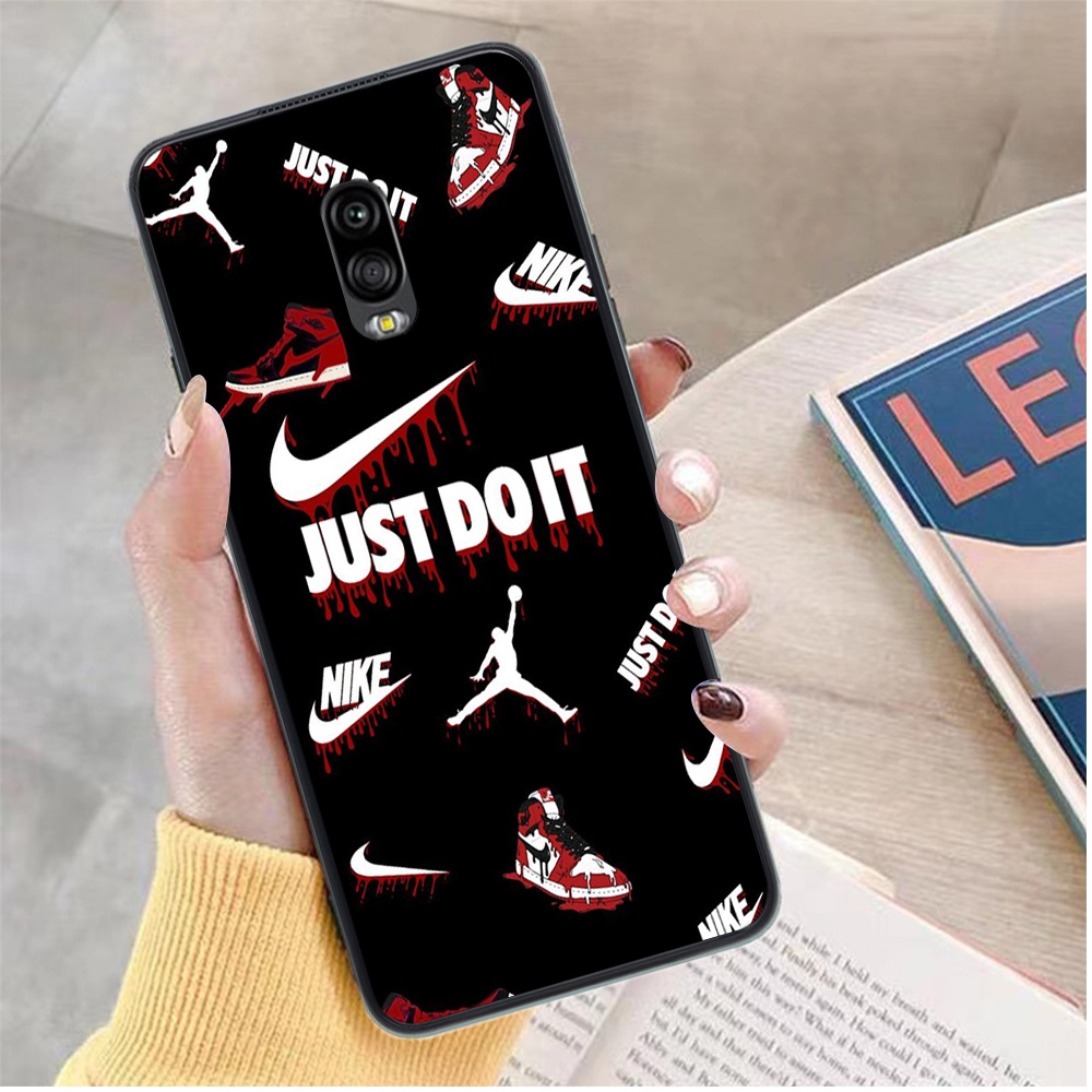 Ốp lưng điện thoại Samsung J7 Plus / J7+ thương hiệu đẳng cấp