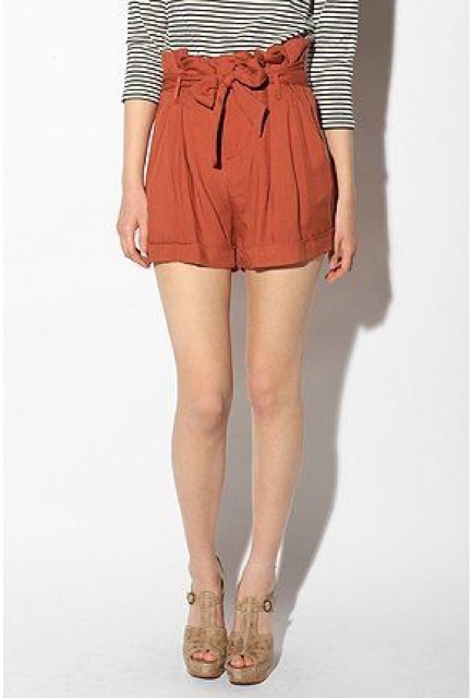 Quần đùi lanh Urban Outfitters