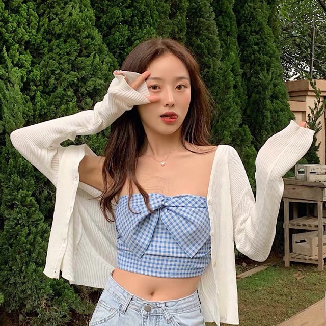[ORDER] Áo ống croptop màu xanh có nơ trước ngực