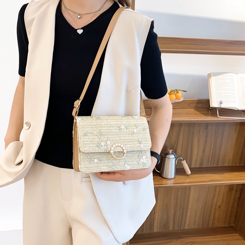 Túi cói đeo vai JASMIN NOIR có khóa thời trang sành điệu cho nữ